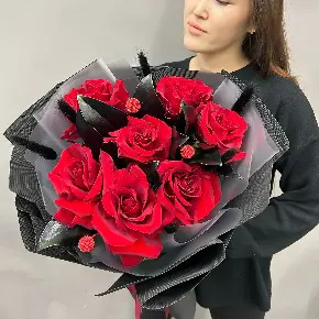 Букет из 7 красных французских роз " Рубин" в Кубинке