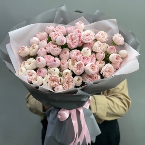 Букет из 25 кустовых роз Мэнсфилд Парк (60 см) в Кубинке