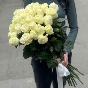 Монобукет из 25 роз Эквадор Мондиаль (80 см) в Кубинке