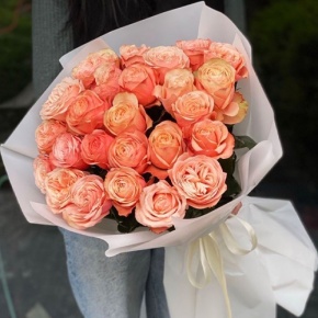 Букет из 23 пионовидных роз Эквадор сорта Кахала (60см) в Кубинке