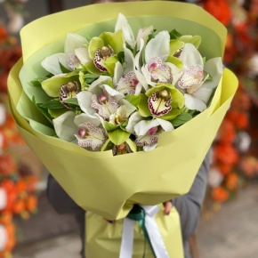 Букет "Бруклин" из орхидей и альстромерий в Кубинке
