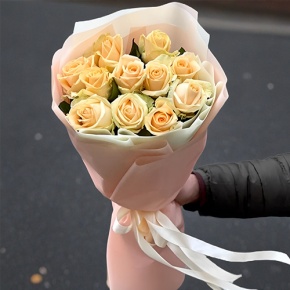 Букет из 11 роз Пич Аваланж (60 см) в Кубинке