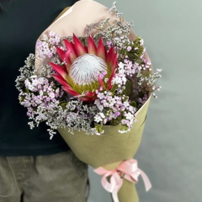 Букет из хамелациума, лимонниума и протеи в Кубинке