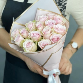 Букет из 15 пудровых роз Кения (40 см) в Кубинке