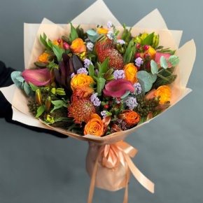 Букет "Даниэлла" из калл, роз, гиперикума, сафари, капса и лейко в Кубинке