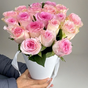 Букет из 21 розы Кения в конусе в Кубинке