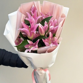 Монобукет из 9 ароматных розовых лилий в Кубинке