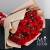 Букет 15 кустовых красных роз в Кубинке