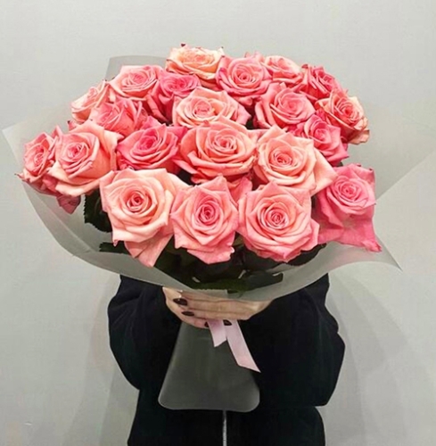 Букет из 21 розовой розы (50 см) в Кубинке