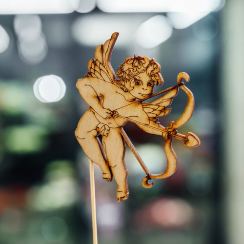 Топпер Купидон в Кубинке