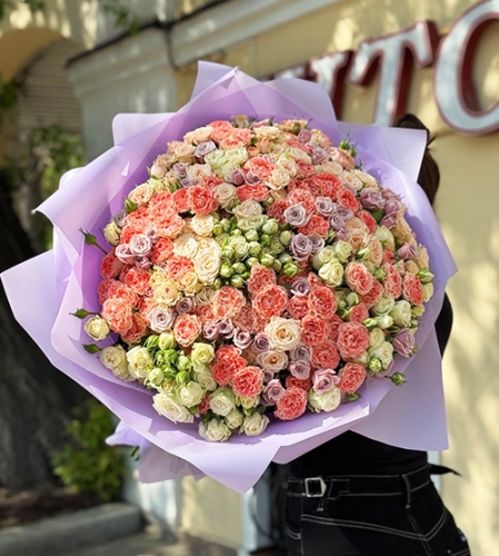 Букет из 101 кустовой розы микс в Кубинке